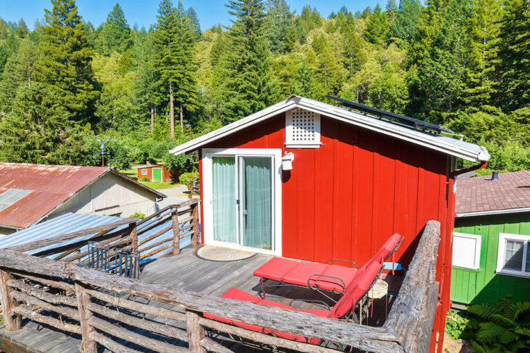 10-forest-view-ranch-treehouse