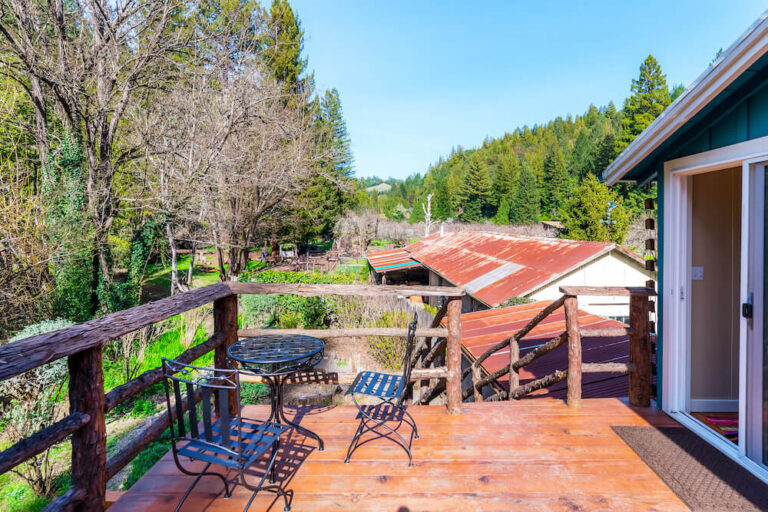 15-forest-view-ranch-treehouse