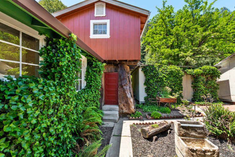 16-forest-view-ranch-treehouse