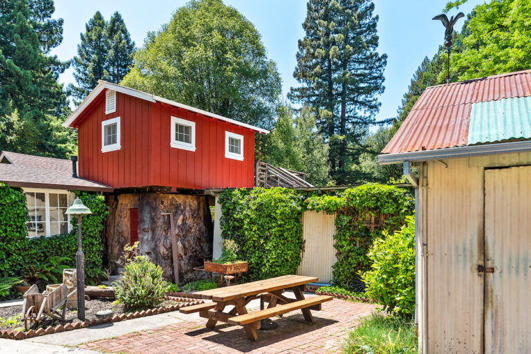 9-forest-view-ranch-treehouse